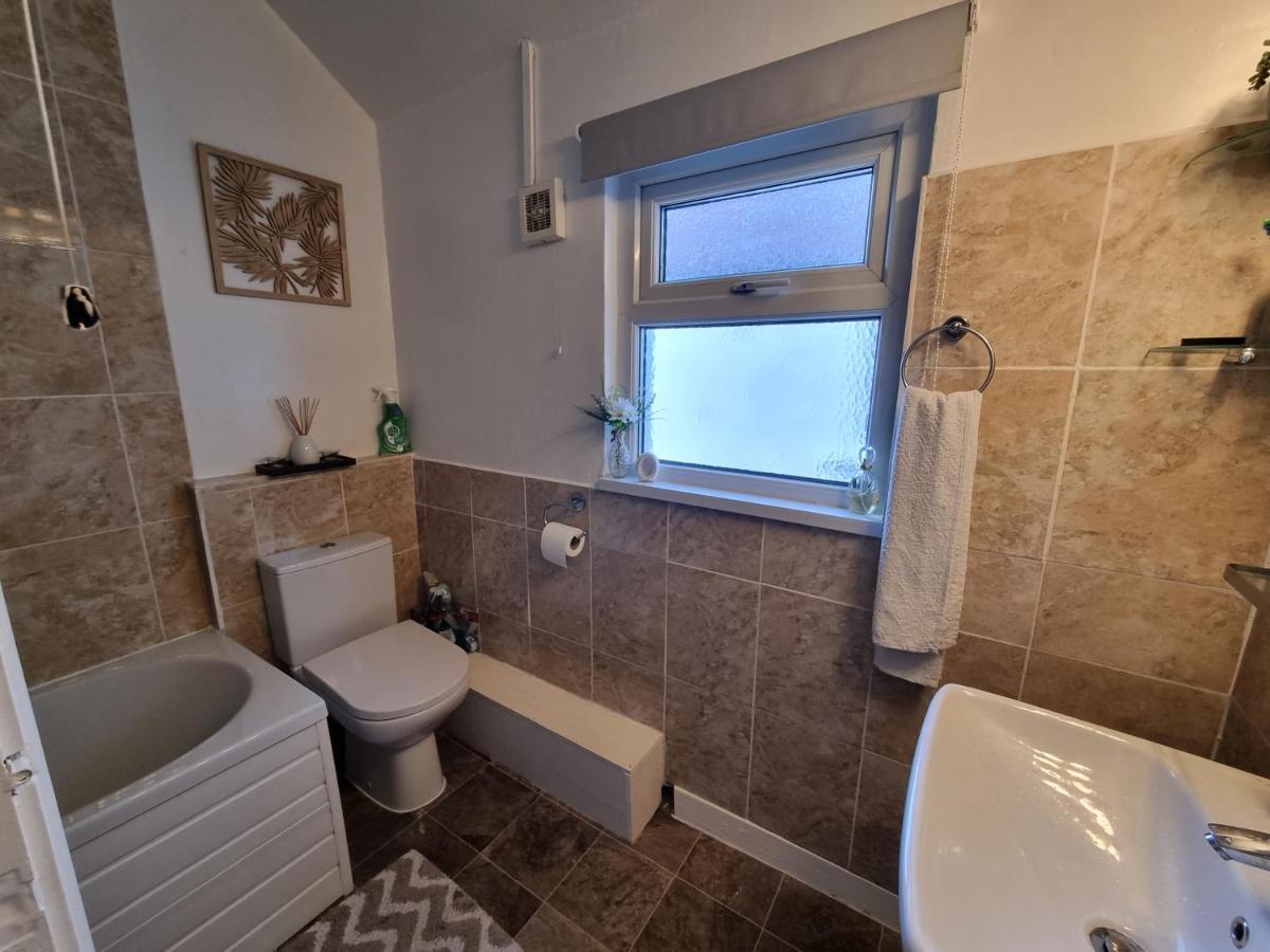 Private Luxury Double Room In Cardiff Exteriör bild