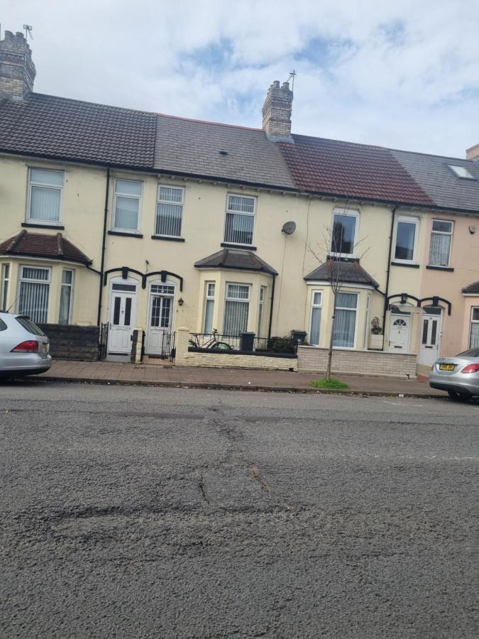 Private Luxury Double Room In Cardiff Exteriör bild