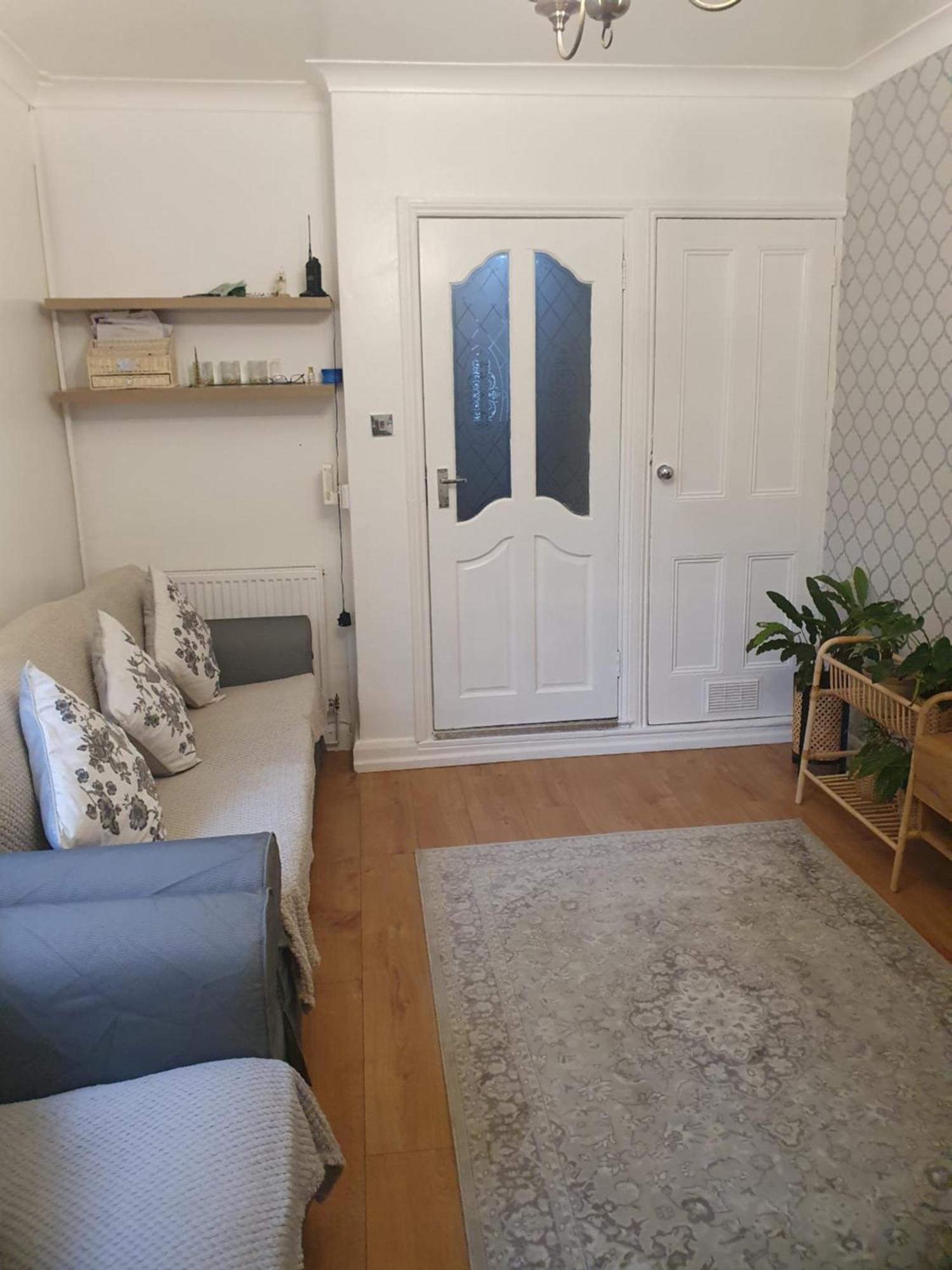 Private Luxury Double Room In Cardiff Exteriör bild